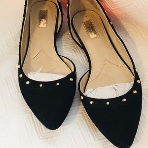 📍NEW MARKDOWN📍JLo black studded flats 🥿